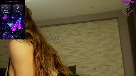 Victoria online show from 07/25/26, 03:04