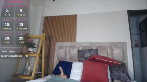 victoriamil1 online show from 03/04/25, 11:32