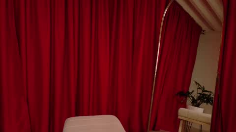 VictoriaNova online show from 03/05/26, 10:28