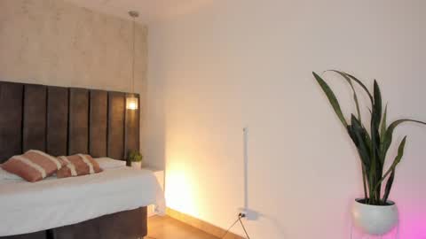 Maria Victoria online show from 02/28/25, 11:14