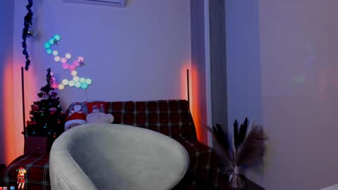 Viktoria online show from 12/18/24, 10:24