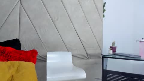 ADRIANA online show from 11/06/25, 10:32