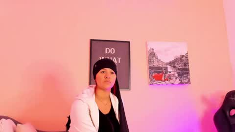 Victoriazans online show from 04/15/26, 10:22