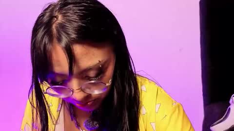 victoriia_thompson online show from 02/15/26, 08:49