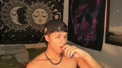 Snapshot of victorino_jhonson chatting on 01/10/25, 03:07 Victorino Jhonson online show from 01/10/25, 03:07