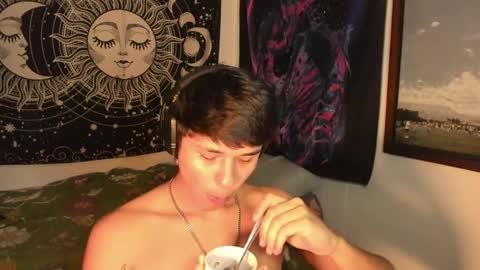 Snapshot of victorino_jhonson chatting on 01/27/25, 03:04 Victorino Jhonson online show from 01/27/25, 03:04