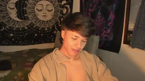 Snapshot of victorino_jhonson chatting on 02/18/25, 02:49 Victorino Jhonson online show from 02/18/25, 02:49