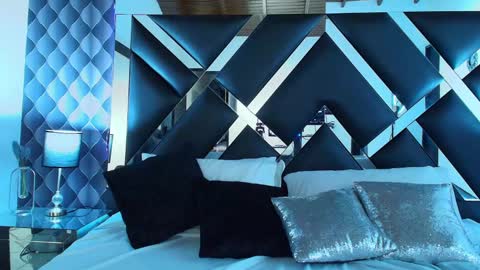 victtoria lee online show from 01/11/25, 10:07