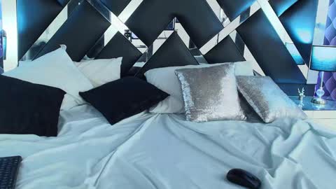 victtoria lee online show from 01/23/25, 01:08