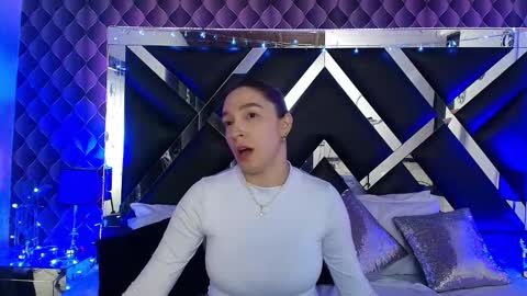 victtoria lee online show from 02/02/26, 07:01