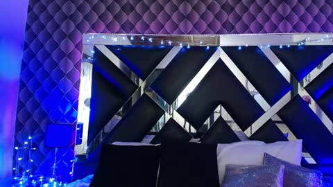 victtoria lee online show from 03/22/26, 06:44