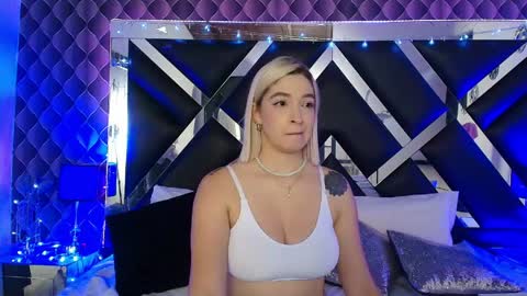 victtoria lee online show from 04/07/26, 09:26