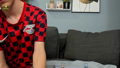 Viego Pattel online show from 12/15/24, 09:31