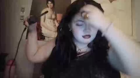 viennavisabelle online show from 11/17/25, 05:13