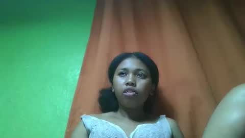 Snapshot of vierge28430 chatting on 04/20/26, 06:31 vierge28430 online show from 04/20/26, 06:31