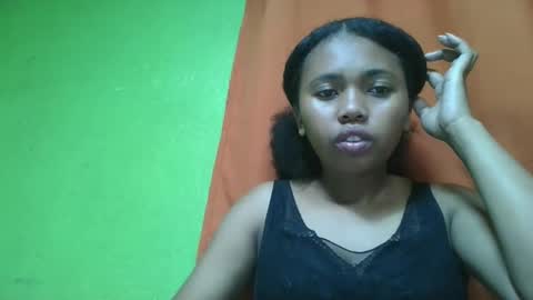 Snapshot of vierge28430 chatting on 05/13/26, 06:00 vierge28430 online show from 05/13/26, 06:00