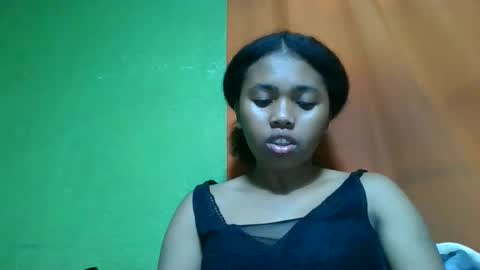 Snapshot of vierge28430 chatting on 05/23/26, 08:18 vierge28430 online show from 05/23/26, 08:18