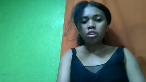 Snapshot of vierge28430 chatting on 05/27/26, 08:00 vierge28430 online show from 05/27/26, 08:00