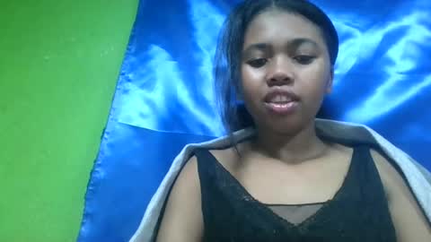 Snapshot of vierge28430 chatting on 06/14/26, 01:58 vierge28430 online show from 06/14/26, 01:58