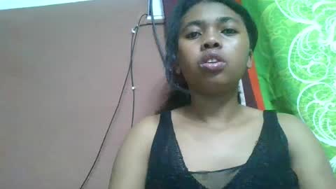 Snapshot of vierge28430 chatting on 07/14/26, 03:00 vierge28430 online show from 07/14/26, 03:00