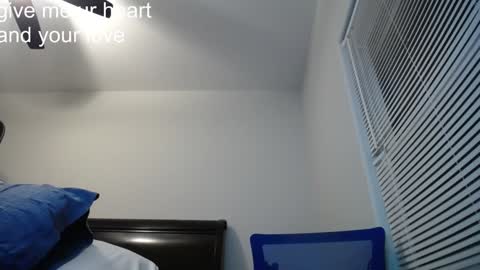 Snapshot of vietnamese23 chatting on 01/10/25, 12:36 wonderful online show from 01/10/25, 12:36