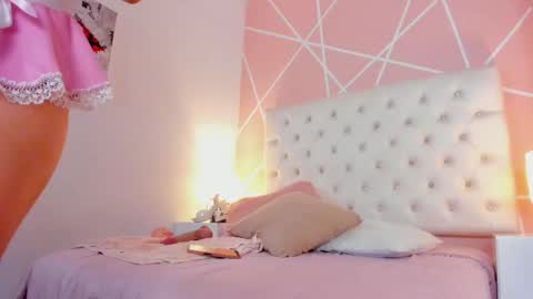Snapshot of viictoriia_lopez chatting on 10/01/25, 12:11 viictoriia_lopez online show from 10/01/25, 12:11