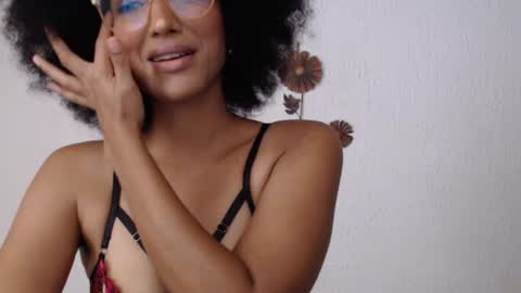 viiolettaaa online show from 07/08/26, 09:41