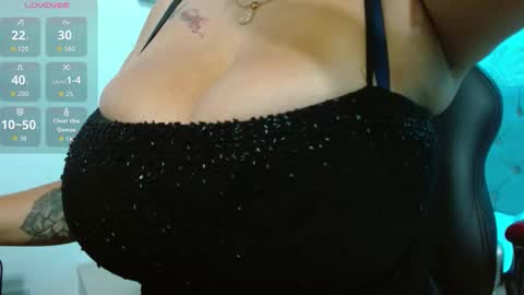 viioleta online show from 11/21/25, 12:48