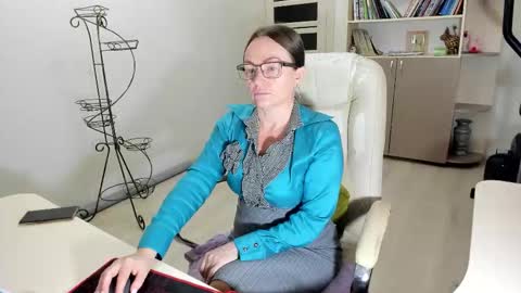 Ukrainian-woman online show from 11/14/25, 04:22