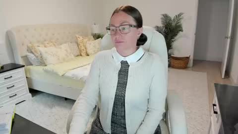 Ukrainian-woman online show from 05/17/26, 11:28