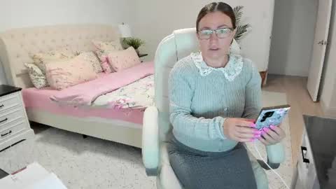 Snapshot of vika7333 chatting on 07/07/26, 11:47 Ukrainian-woman online show from 07/07/26, 11:47
