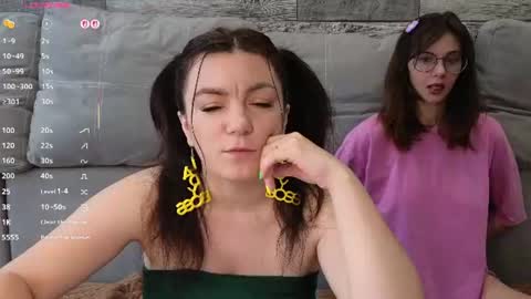 Snapshot of vika_loves_you chatting on 06/11/26, 02:33 follow my fansly online show from 06/11/26, 02:33