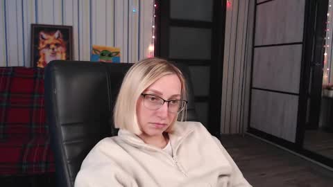 Vika online show from 01/16/26, 01:53