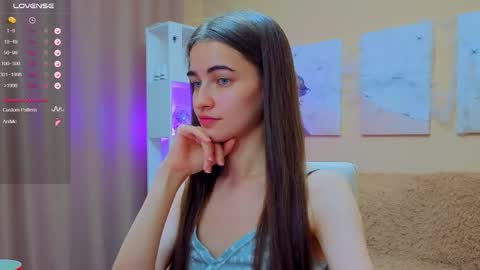 Snapshot of vikiberry chatting on 11/07/25, 04:40 vikiberry online show from 11/07/25, 04:40