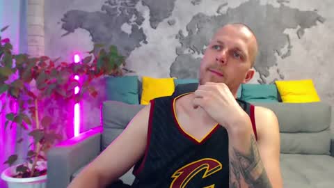 vikingchrisss online show from 07/17/26, 10:44