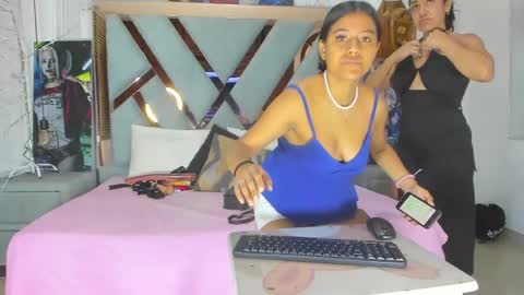 vikiTomson online show from 12/31/24, 12:57