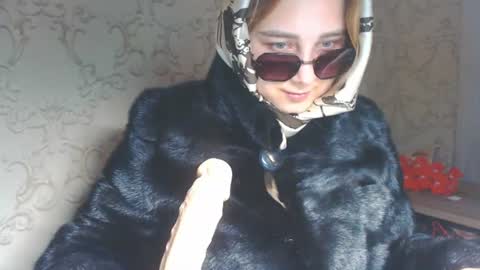 Snapshot of vikiwaitingforyou chatting on 07/15/26, 01:44 Vitoria online show from 07/15/26, 01:44