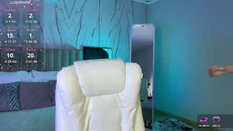 Vikky online show from 09/26/25, 12:58