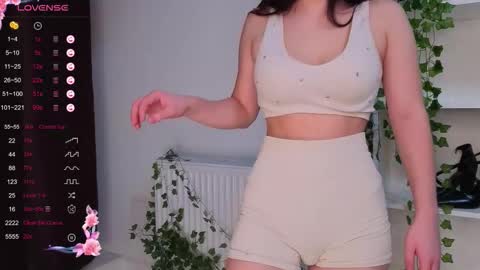 Snapshot of viksinite chatting on 02/28/26, 07:48 Vixi online show from 02/28/26, 07:48