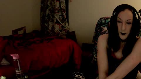 vikskikat online show from 12/08/24, 10:14