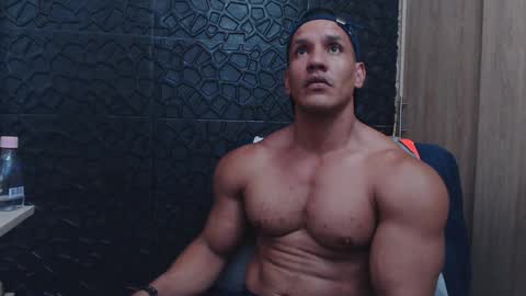 Viktor Herrera online show from 12/22/25, 09:23