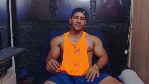 Viktor Herrera online show from 04/13/26, 07:52