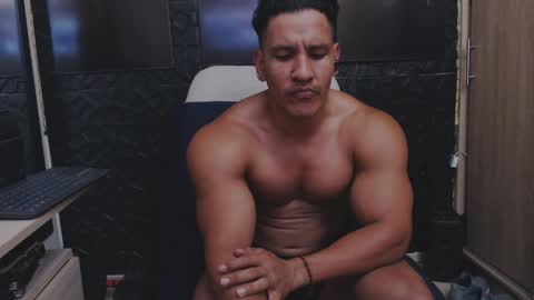 Snapshot of viktorherrera chatting on 05/27/26, 06:10 Viktor Herrera online show from 05/27/26, 06:10