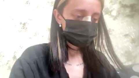 Snapshot of viktoria9898 chatting on 04/28/26, 11:37 Sweett online show from 04/28/26, 11:37