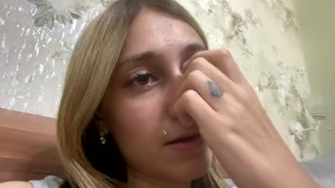 Snapshot of viktoria9898 chatting on 07/29/26, 08:29 Sweett online show from 07/29/26, 08:29
