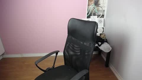 viktoria_lovely online show from 12/17/24, 09:28