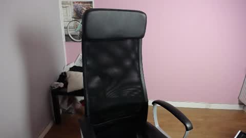 Snapshot of viktoria_lovely chatting on 07/24/26, 06:11 viktoria_lovely online show from 07/24/26, 06:11