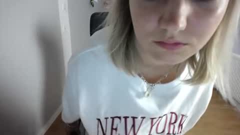 Snapshot of viktoria_lovely chatting on 07/31/26, 06:13 viktoria_lovely online show from 07/31/26, 06:13