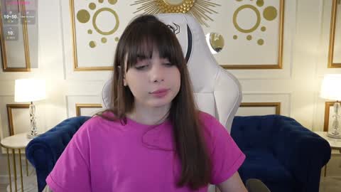 Snapshot of viktoria_storm chatting on 12/05/24, 08:33 Alisa online show from 12/05/24, 08:33