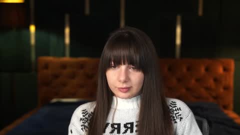 Snapshot of viktoria_storm chatting on 12/13/24, 09:52 Alisa online show from 12/13/24, 09:52